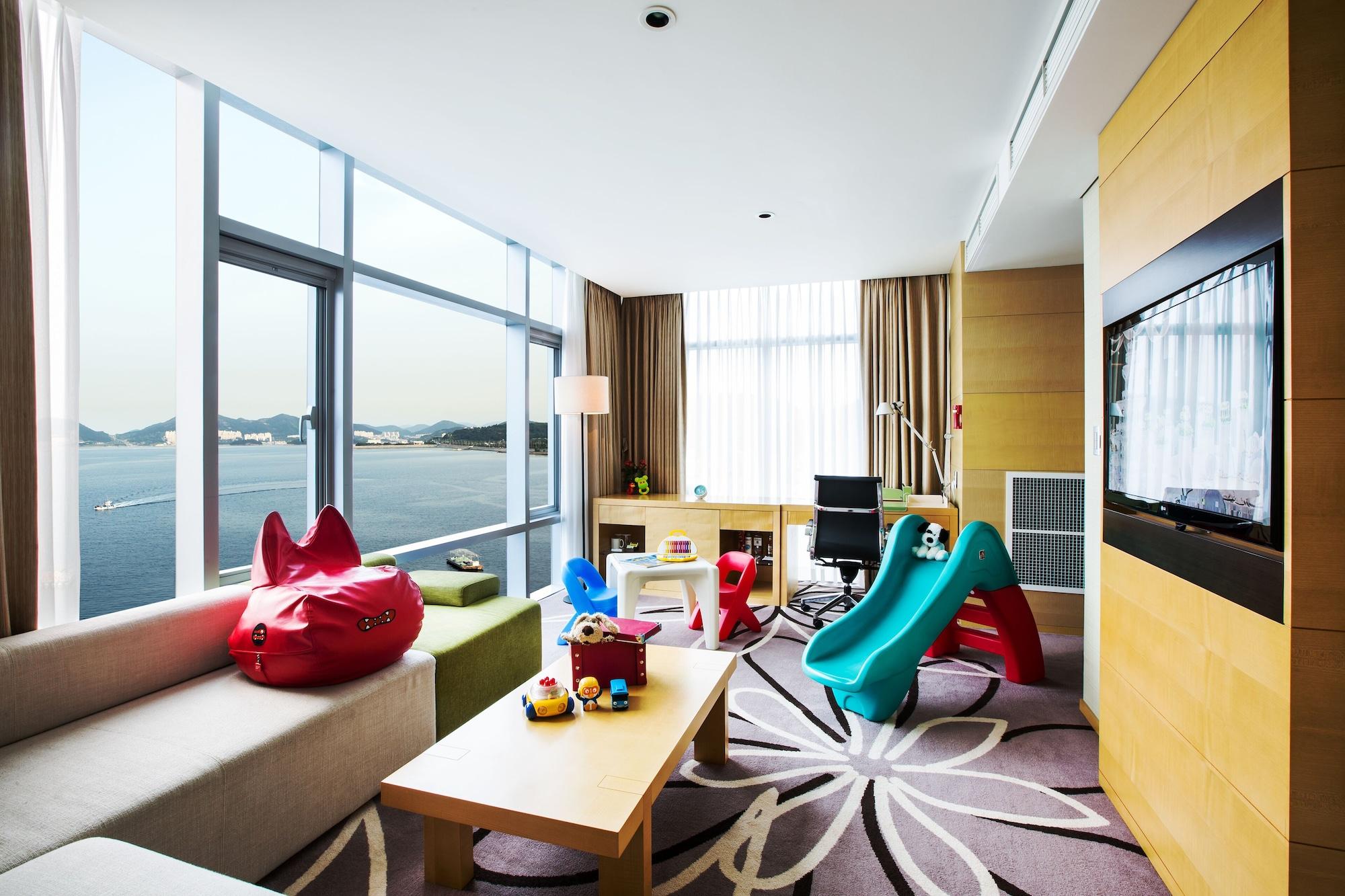 Hidden Bay Hotel Йосу Экстерьер фото