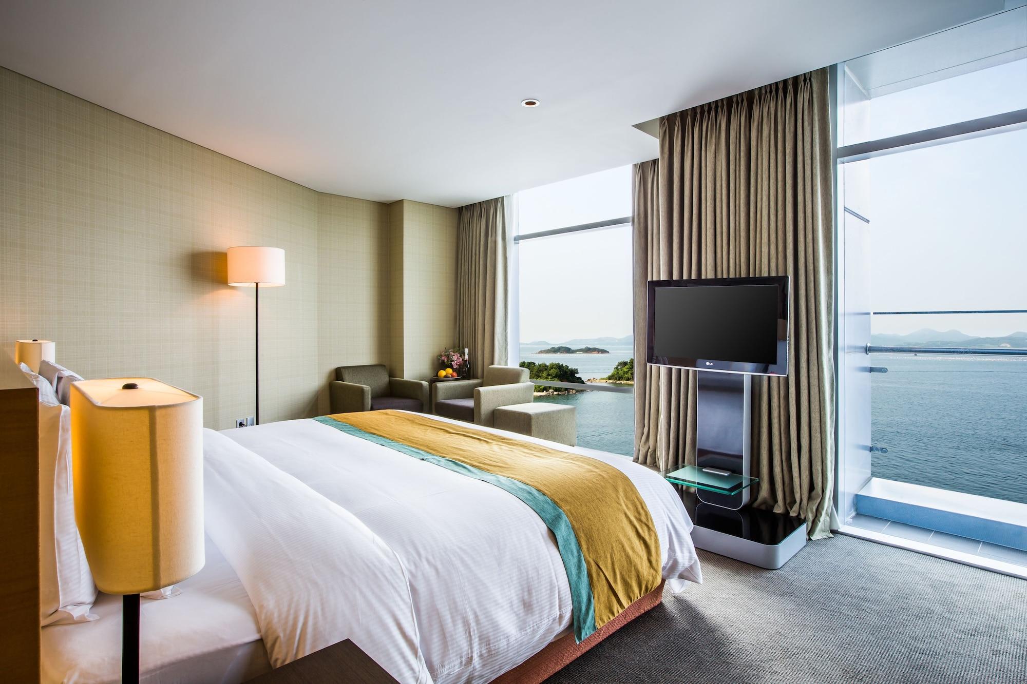 Hidden Bay Hotel Йосу Экстерьер фото