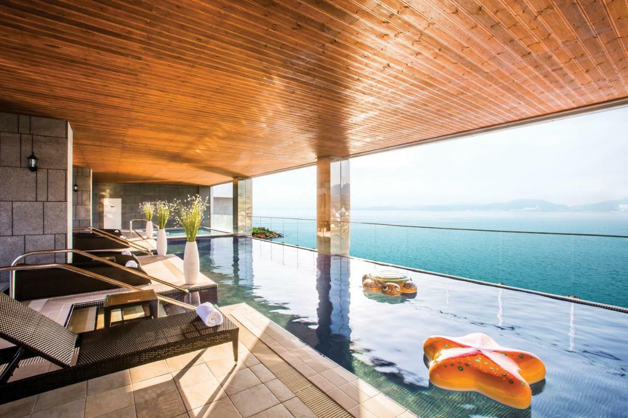 Hidden Bay Hotel Йосу Экстерьер фото